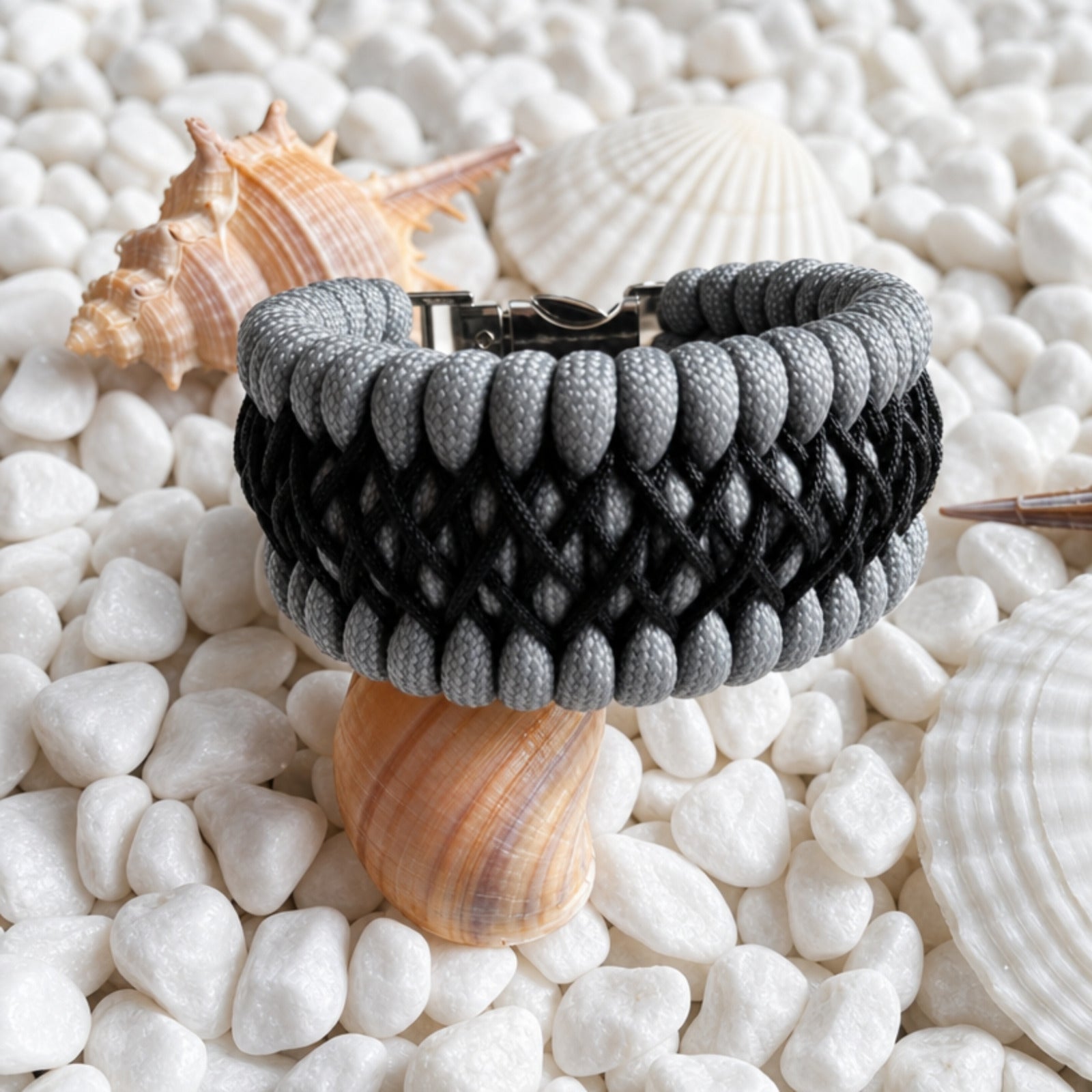 Paracord Bracelet Grey/Black