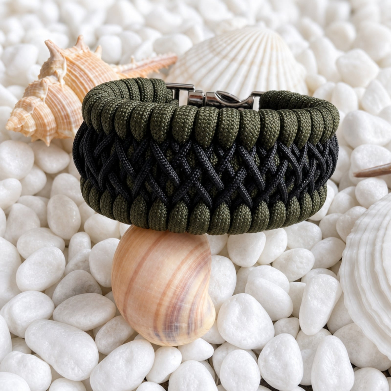Paracord Bracelet, Green/Black