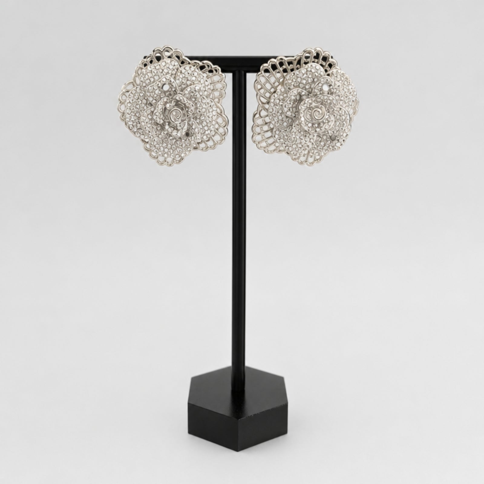 Handmade filigree earrings, Silver
